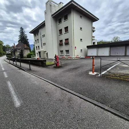 Les Carrieres Romaines - ! Mae-0063 アパート エクスレバン