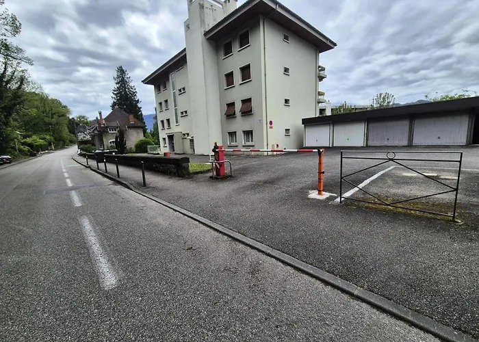 Les Carrieres Romaines - ! Mae-0063 アパート エクスレバン